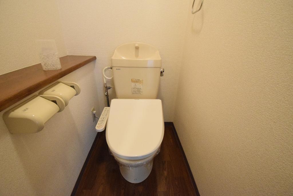 トイレ　シャワー付トイレ