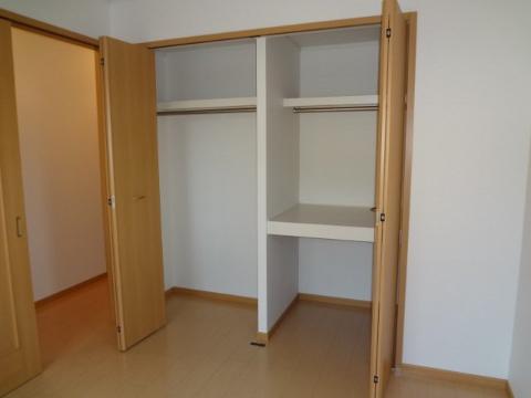 収納　クローゼット