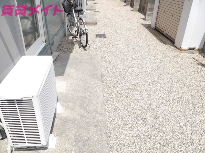 庭　同物件別室反転写真