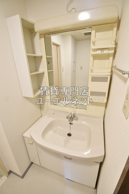 洗面設備　独立洗面台