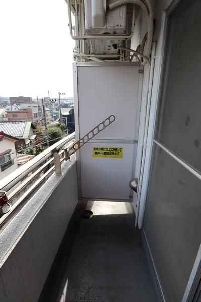 バルコニー　陽当たりいいです