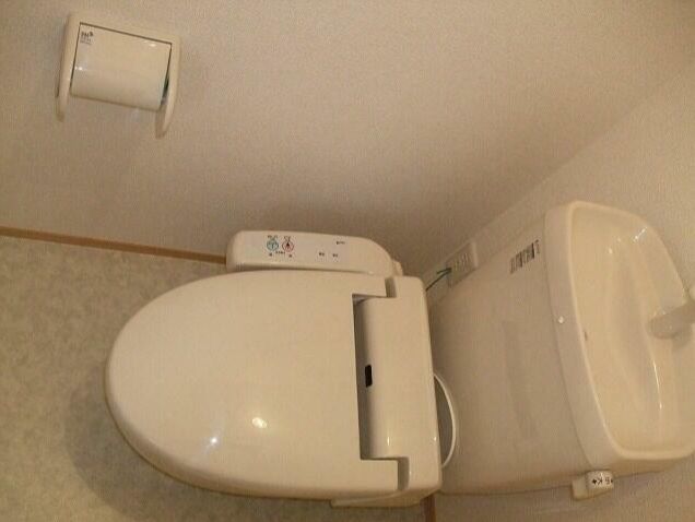 トイレ　シンプルで使いやすいトイレです