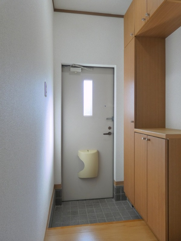 玄関　図面と現状に相違がある場合には現状を優先