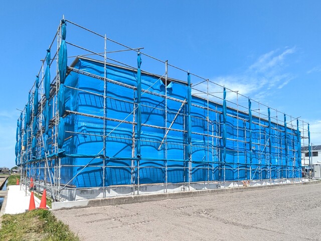 建物外観　建築中