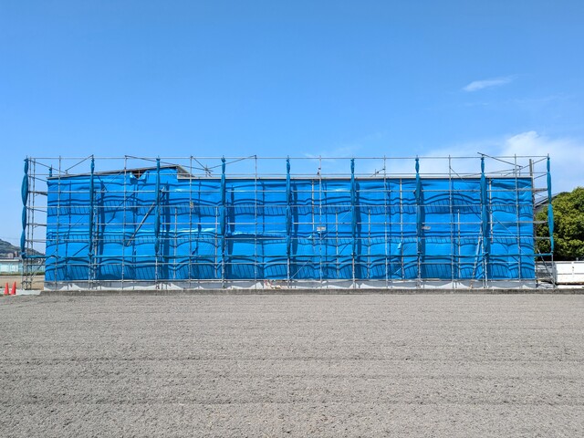 建物外観　建築中