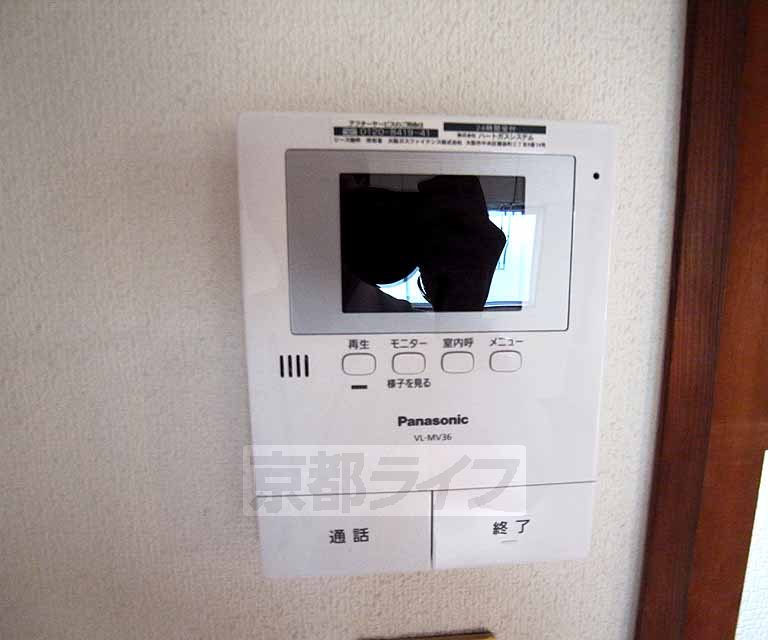 その他設備　防犯対策にもなるモニター付きインターホンです・