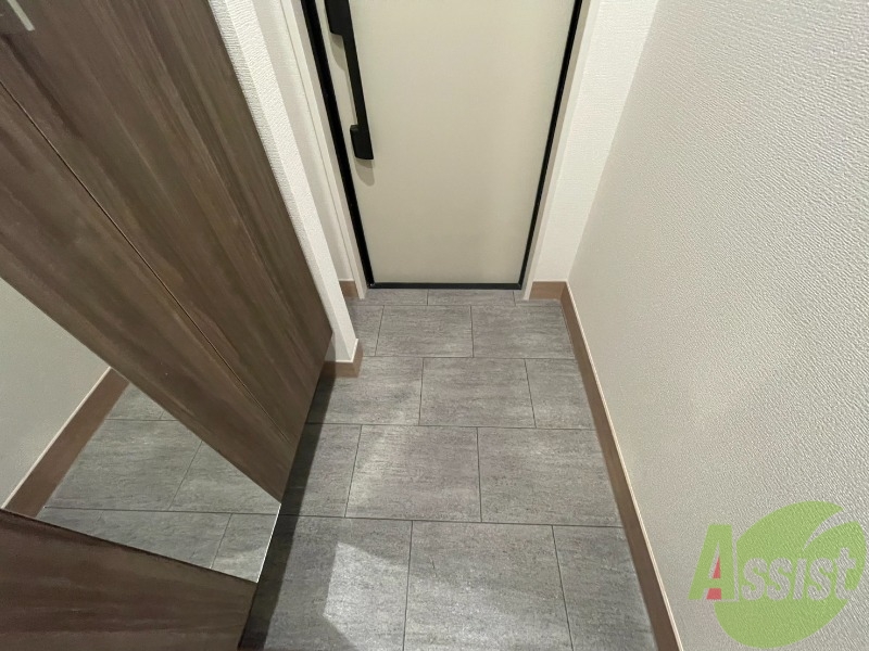玄関　こちら玄関のお写真です！広々としていますね！