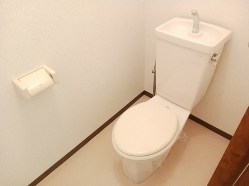 トイレ　図面と現状に相違がある場合には現状を優先