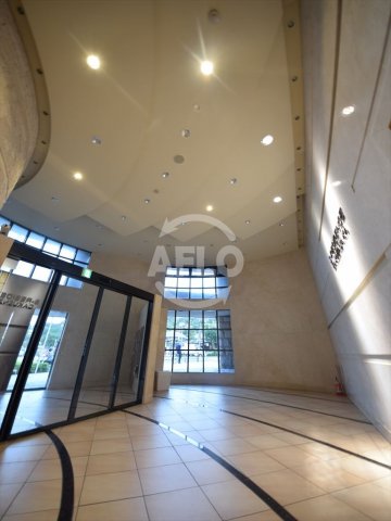 ロビー　S-RESIDENCE 学園坂　開放感溢れるロビーホール