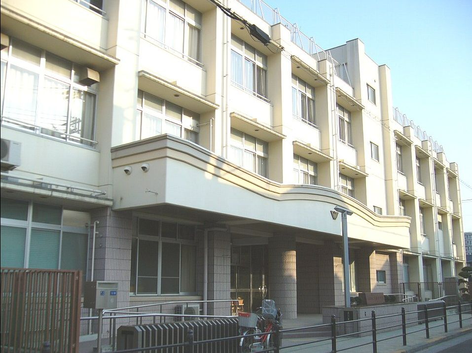 小学校　鷹合小学校（小学校）まで520m