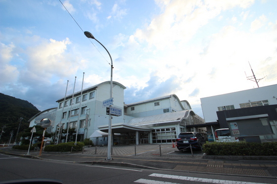 役所　呉市役所安浦市民センター（役所）まで1040m