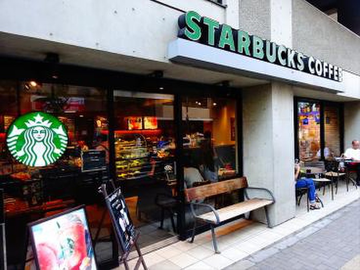 飲食店　スターバックス（飲食店）まで60m