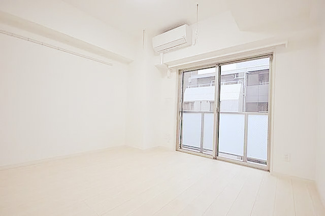 居室・リビング　※別部屋参考写真