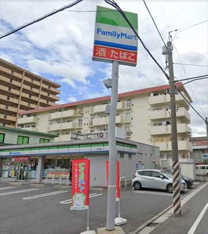 コンビニ　ファミリーマート広島東雲店（コンビニ）まで531m