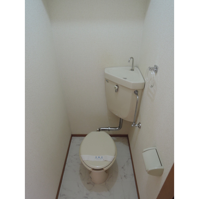 トイレ　※写真は同物件別部屋です。