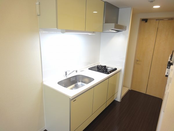 キッチン　同物件別部屋