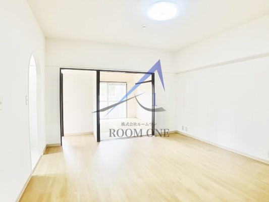 居室・リビング　洋室のお部屋です。