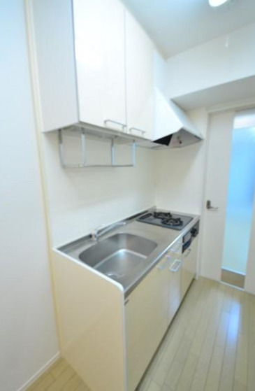 キッチン　別部屋の画像を使用しております。
