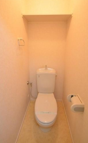 トイレ　別部屋の画像を使用しております。