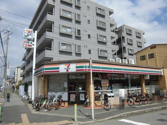 コンビニ　セブンイレブン（コンビニ）まで600m