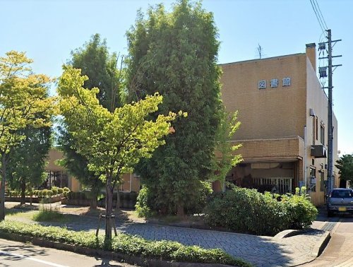 図書館　見附図書館（図書館）まで157m