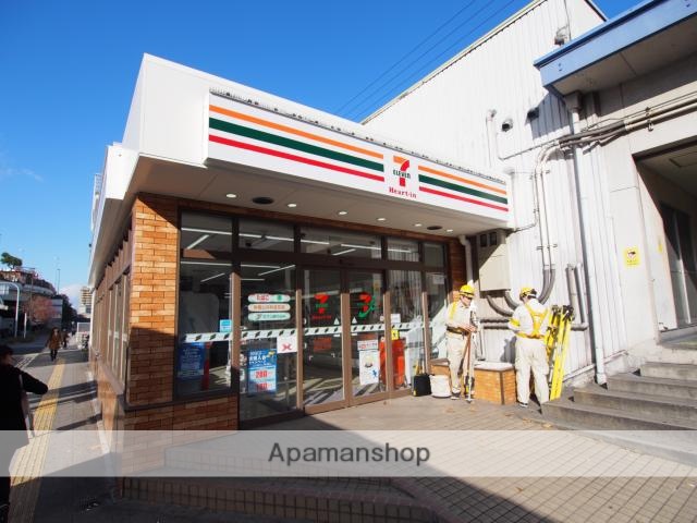 コンビニ　セブンイレブン（コンビニ）まで360m