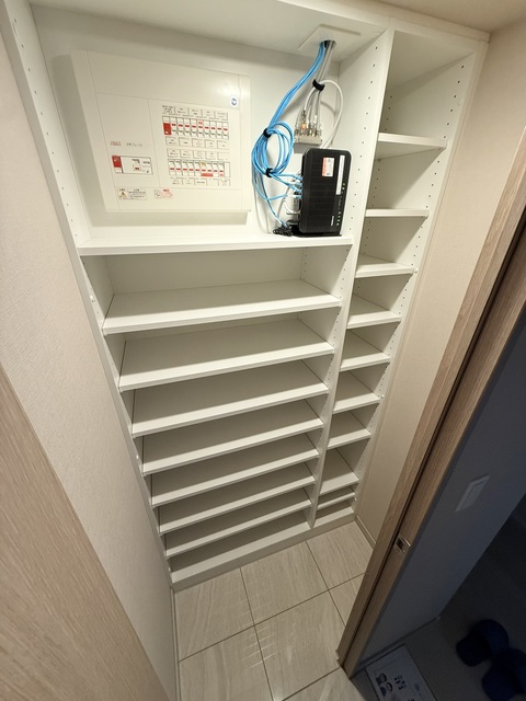 収納　シューズボックス