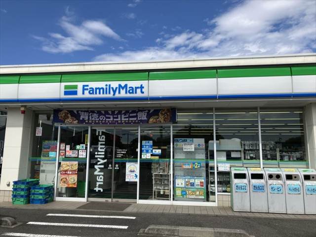 コンビニ　ファミリーマート大和上草柳店（コンビニ）まで1641m
