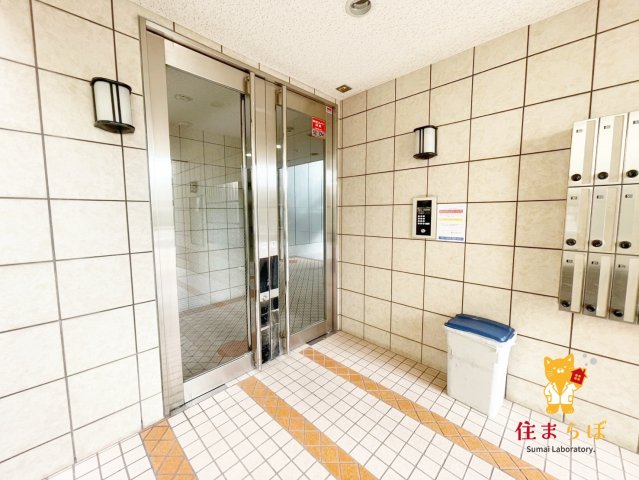 エントランス　共用部の印象も大切に