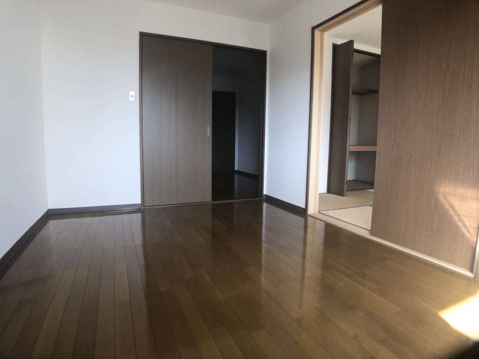 その他　６畳の洋室です