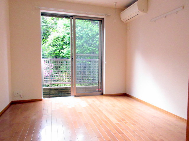 居室・リビング　★キレイなフローリングのお部屋です★