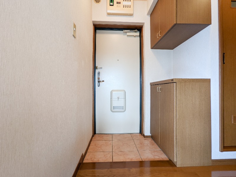 玄関　図面と現状に相違がある場合には現状を優先