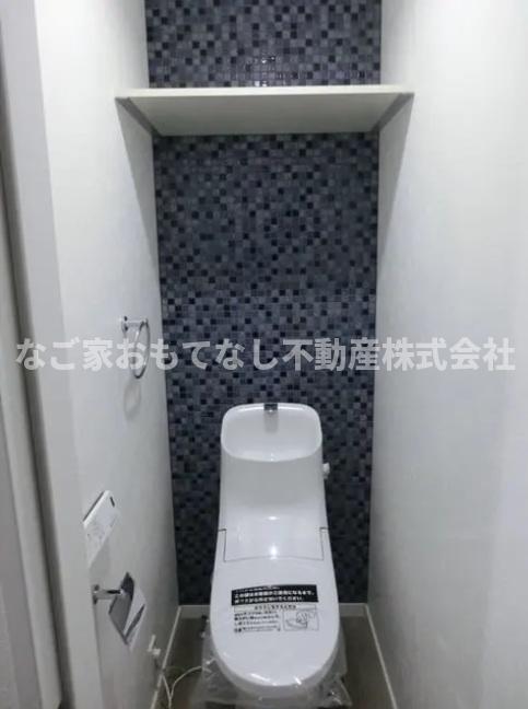 トイレ　※写真は別号室