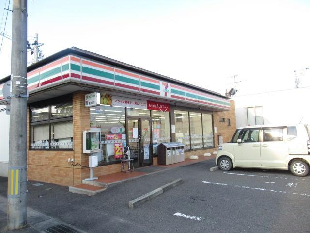 コンビニ　セブンイレブン郡山大槻中野店（コンビニ）まで742m