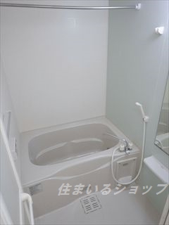 バス・シャワールーム　追い焚き・浴室暖房乾燥機あり
