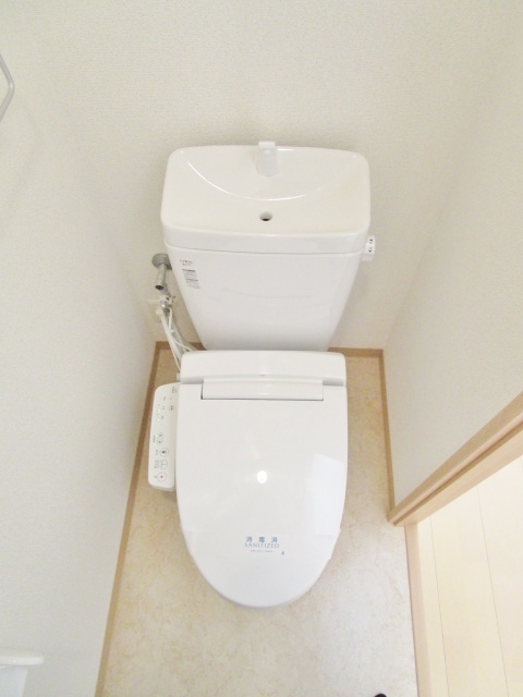 トイレ　同じ施工会社さんの参考画像です。