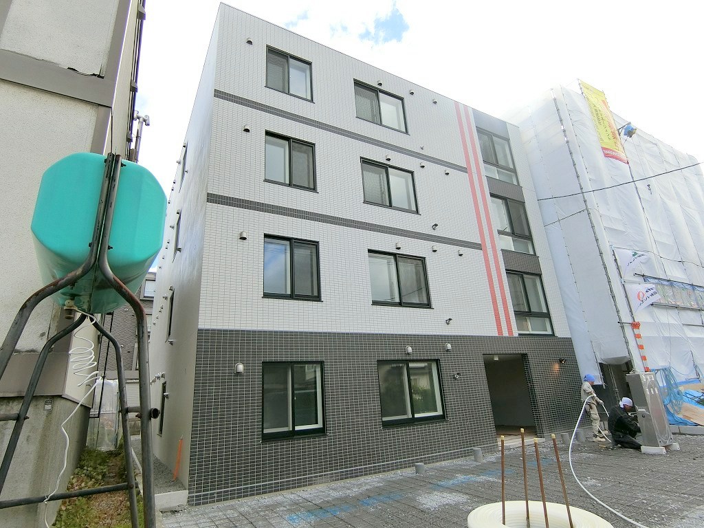 建物外観　☆地下鉄東西線南郷13丁目駅まで徒歩7分！