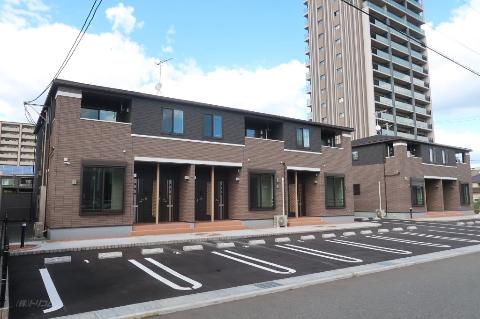 建物外観　外観写真（昼）