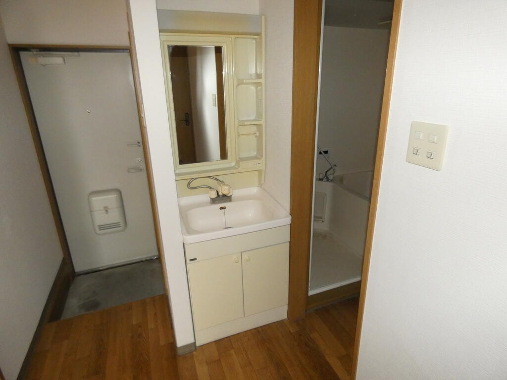 洗面設備　参考写真