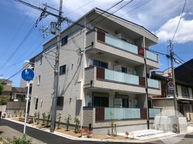 建物外観　安心のオートロック付き♪