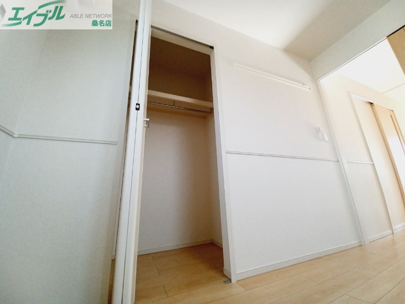 収納　同型参考写真