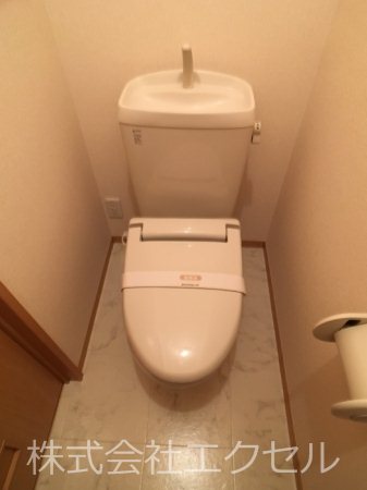 トイレ　（同建物別室の写真です。）