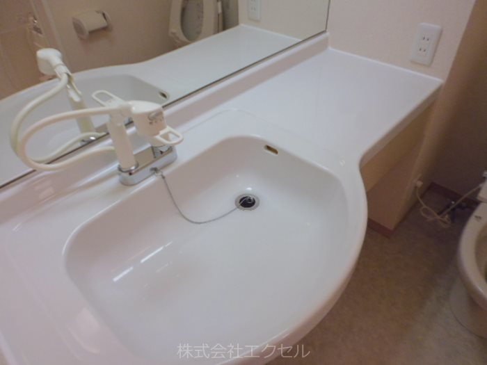 洗面設備　（同建物別室の写真です。）