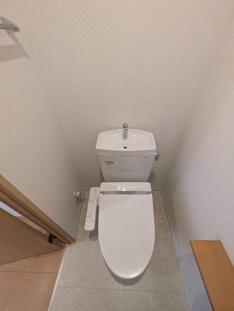 トイレ　別部屋参考写真です