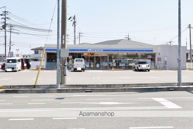 コンビニ　ローソン徳島阿波おどり空港口店（コンビニ）まで111m