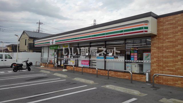 コンビニ　セブンイレブン甲府住吉5丁目店（コンビニ）まで312m