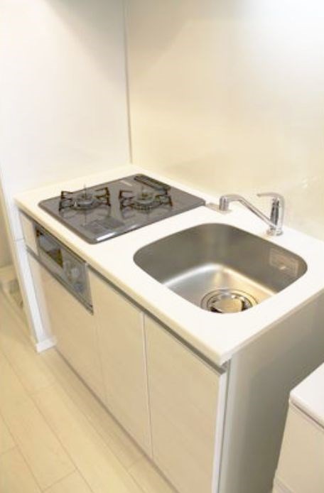 キッチン　建物設備インターネット無料有り★家具家電付きマンション