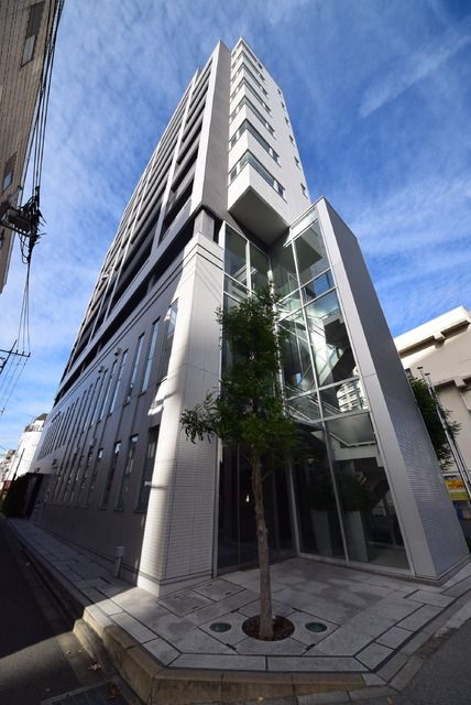 建物外観　駅から徒歩4分　オートロックマンション　都市ガス