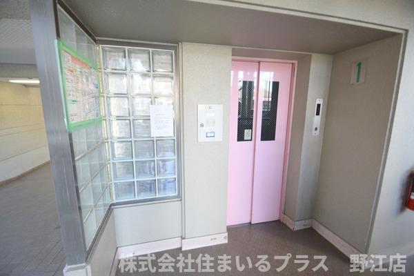 ロビー