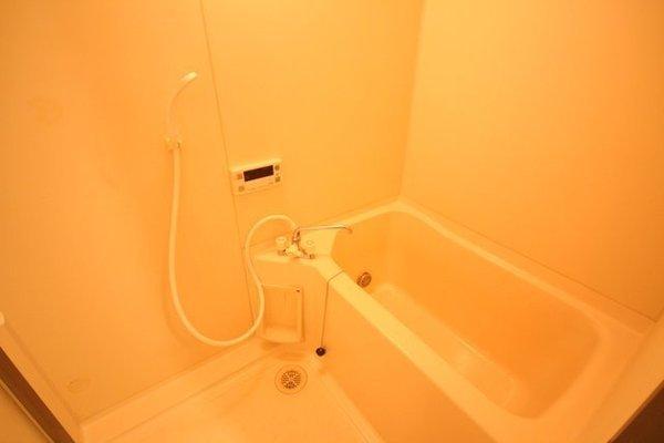 バス・シャワールーム　リフォーム中のため、写真は別部屋です。